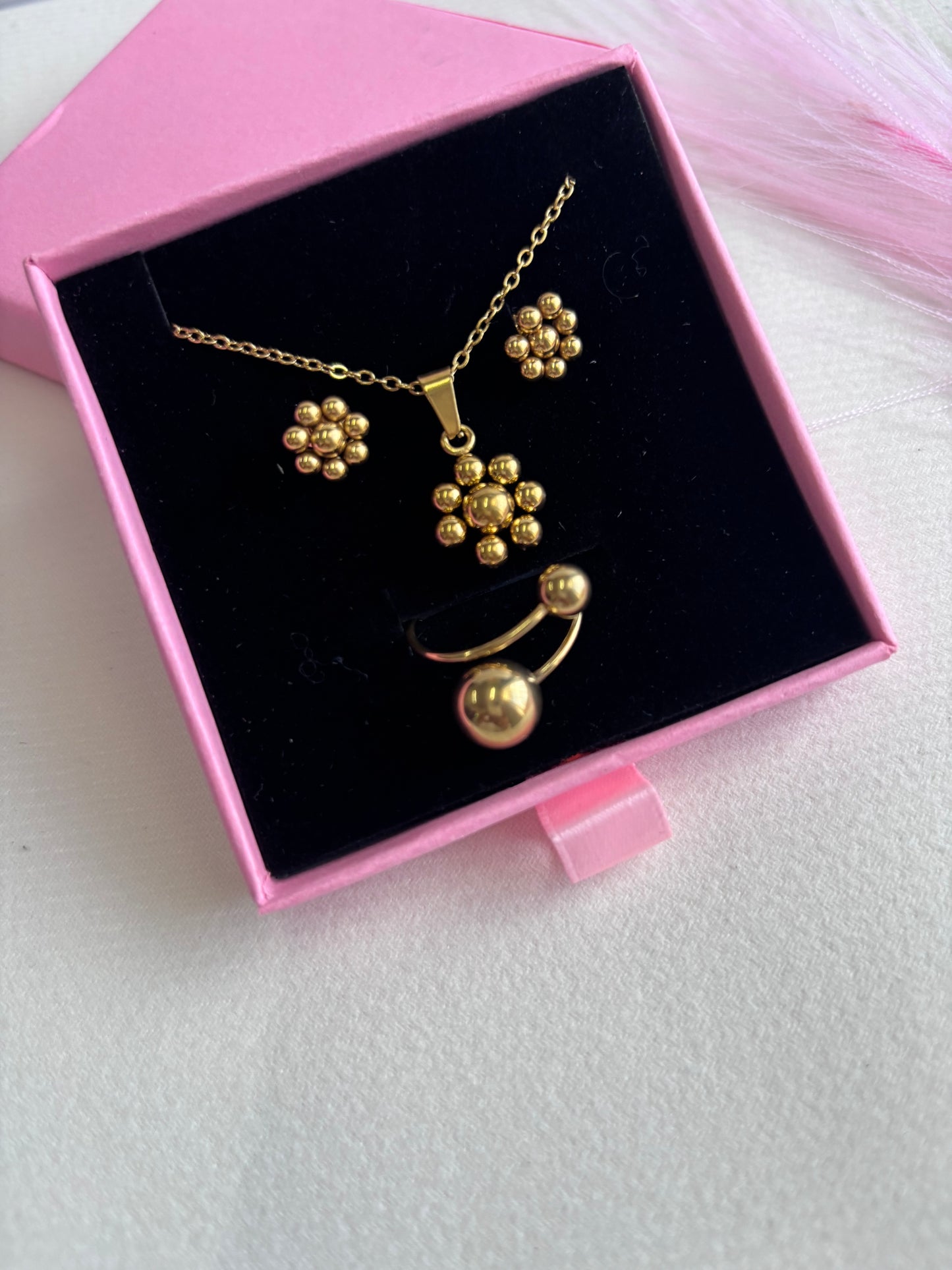 Flor d’Or – Set de Tres Piezas en ACW-316