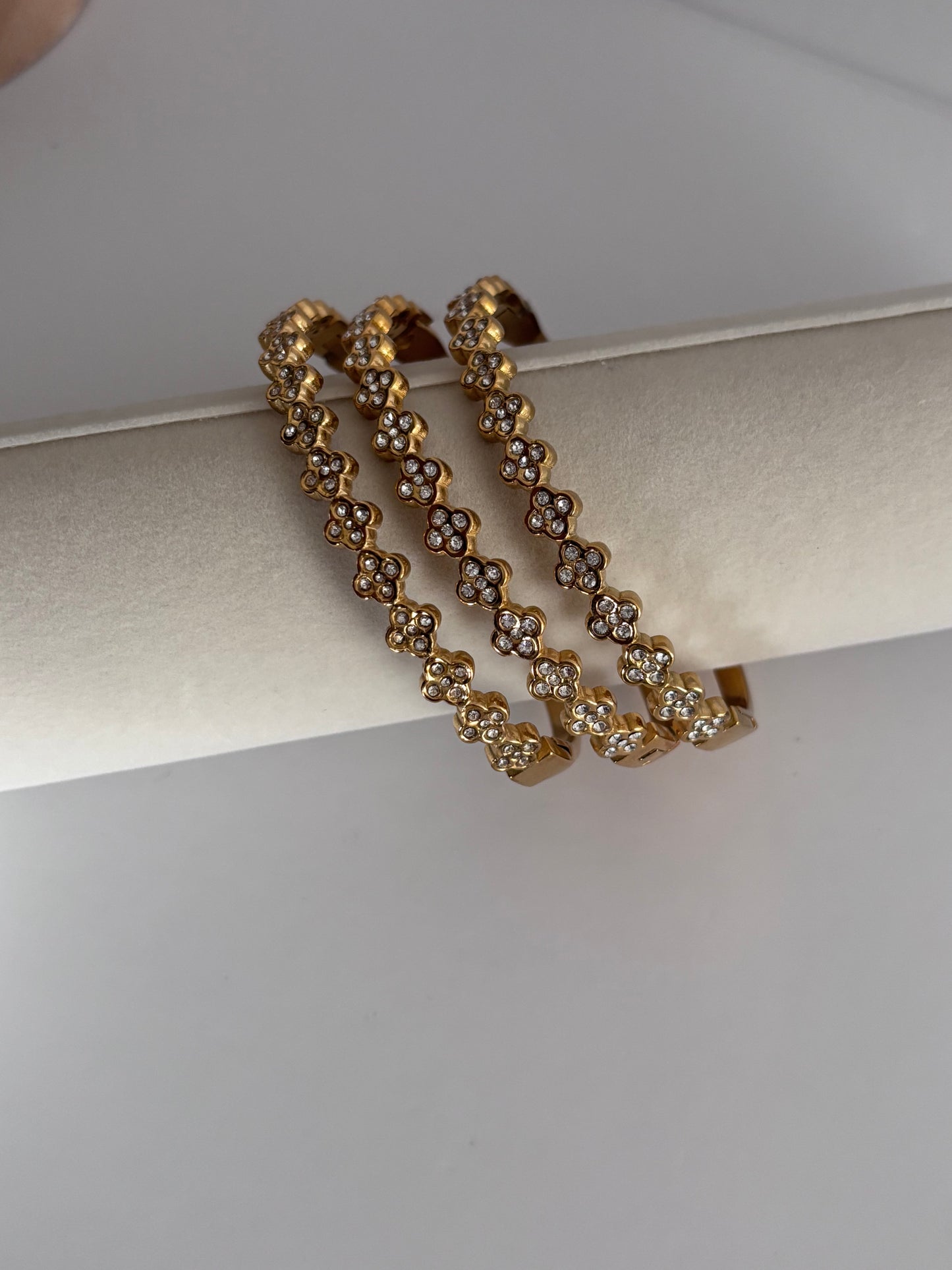 Bloomy – Brazalete Floral