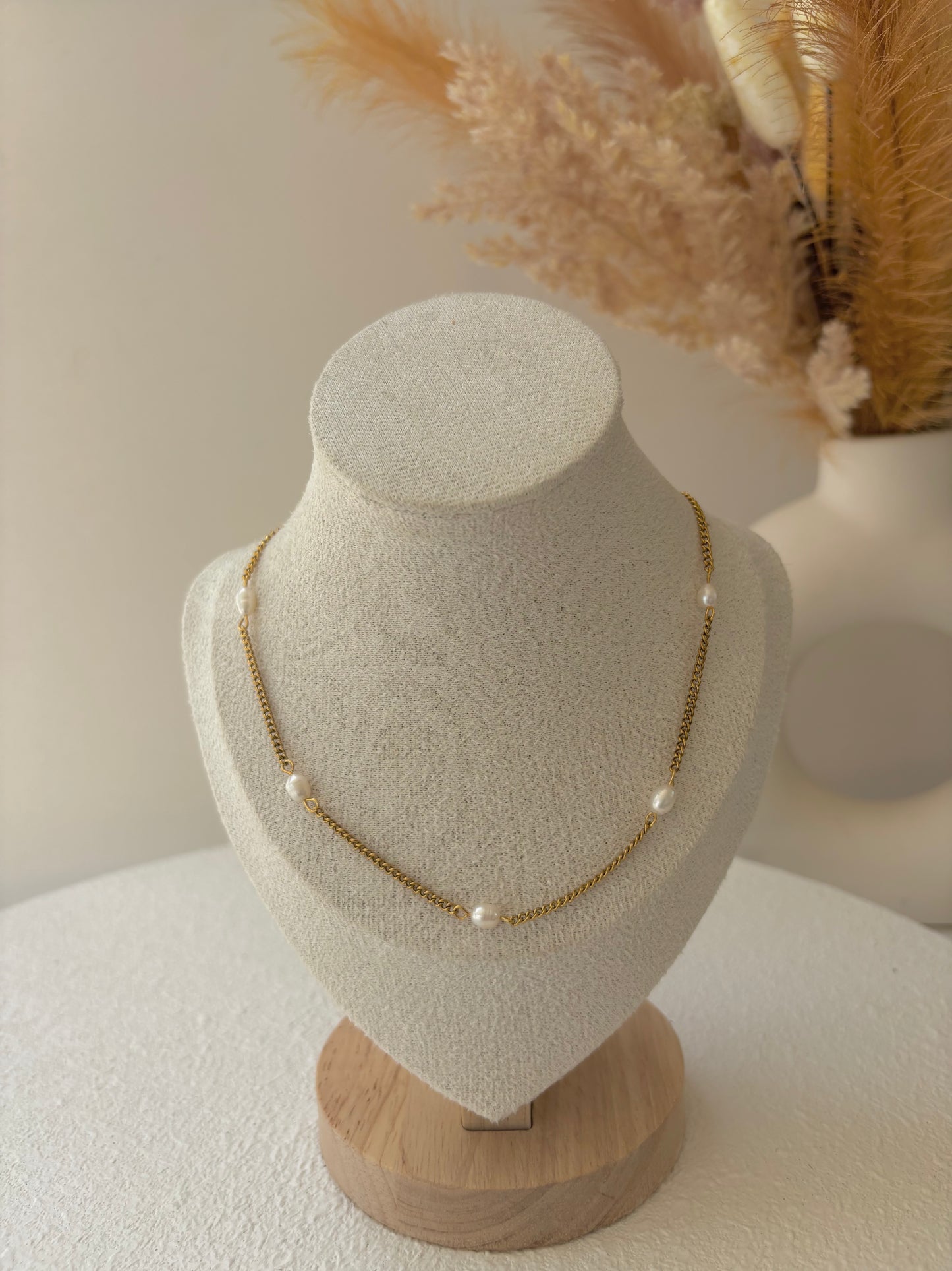 Blanca – Collar de Perlitas en Acero Inoxidable 316 Chapado en Oro