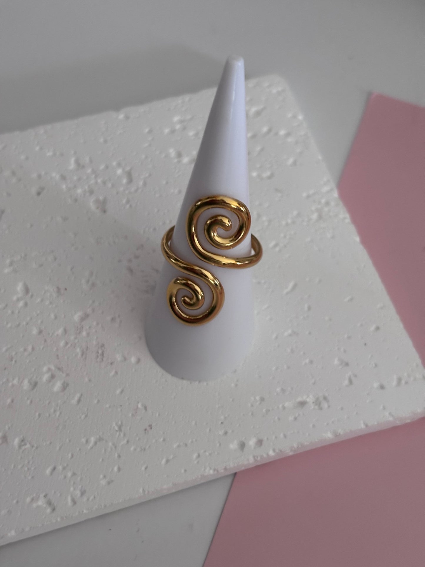 Anillo Espiral Dorada
