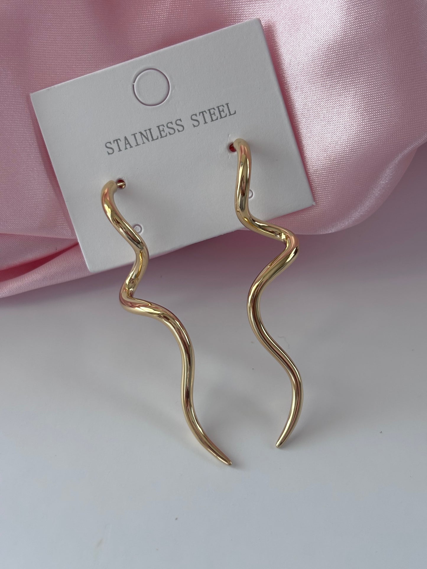 Aretes Wave Luxe– Acero Inoxidable 316 Chapado en Oro 16K