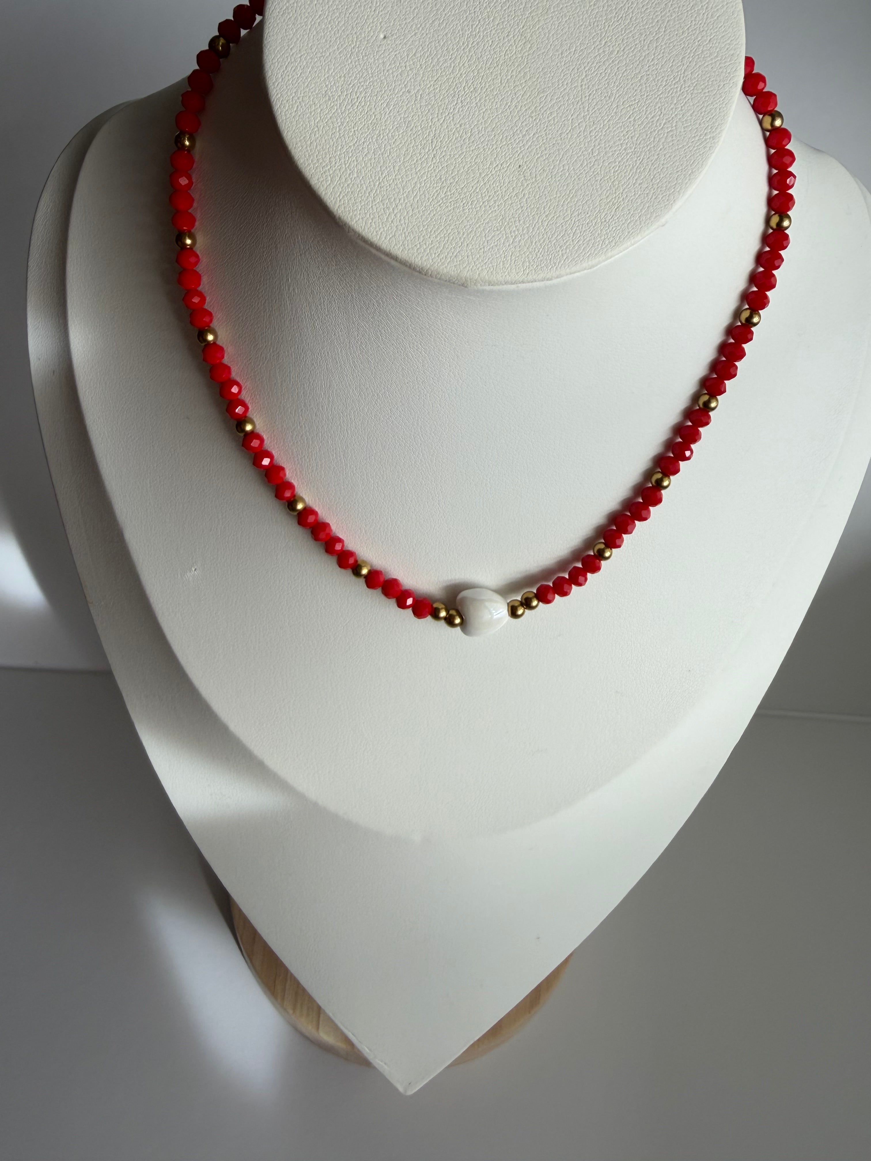Collar Corazón Valiente 🤍