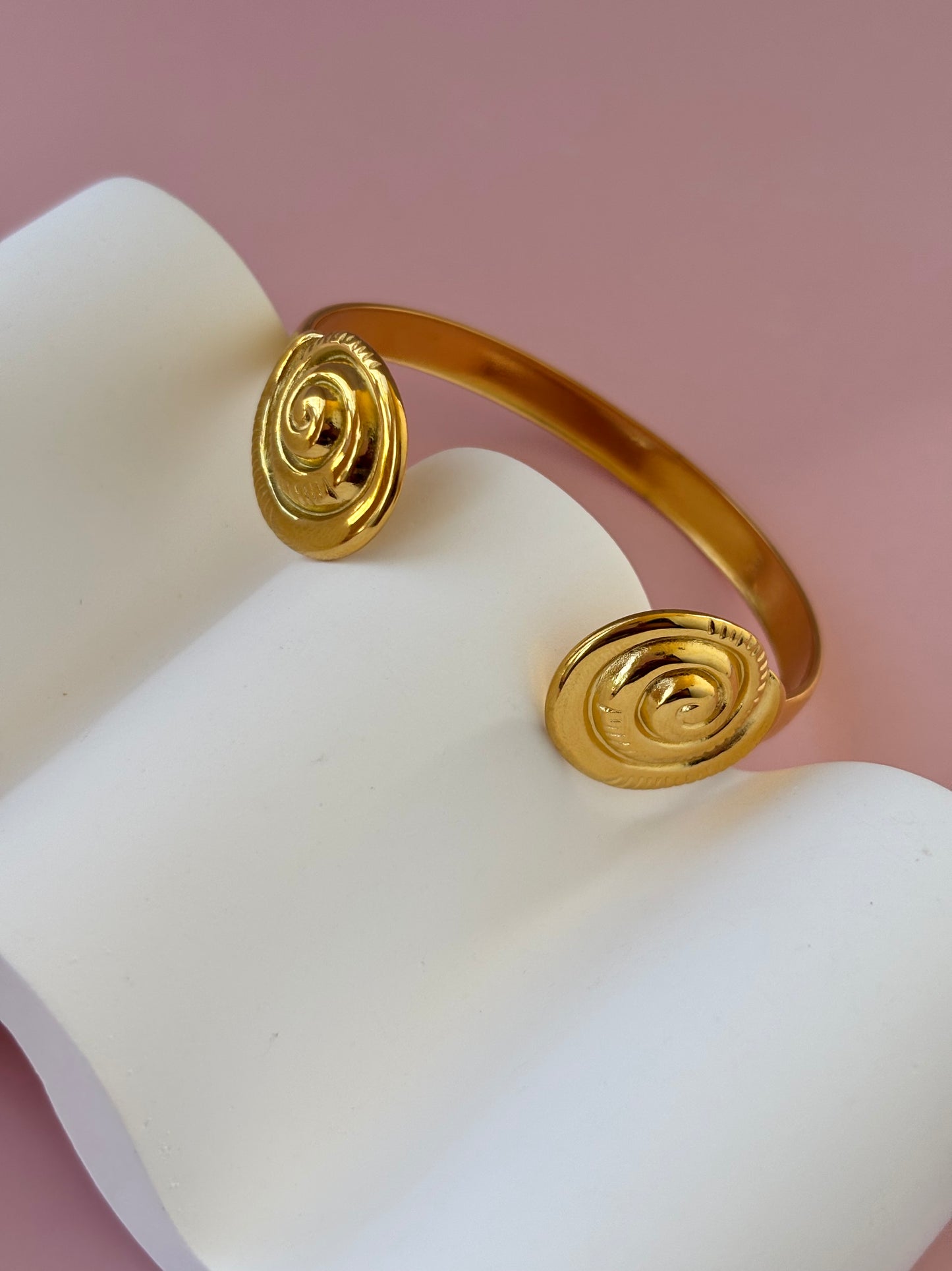 Espiral Dorada✨(acero inoxidable, 18K)