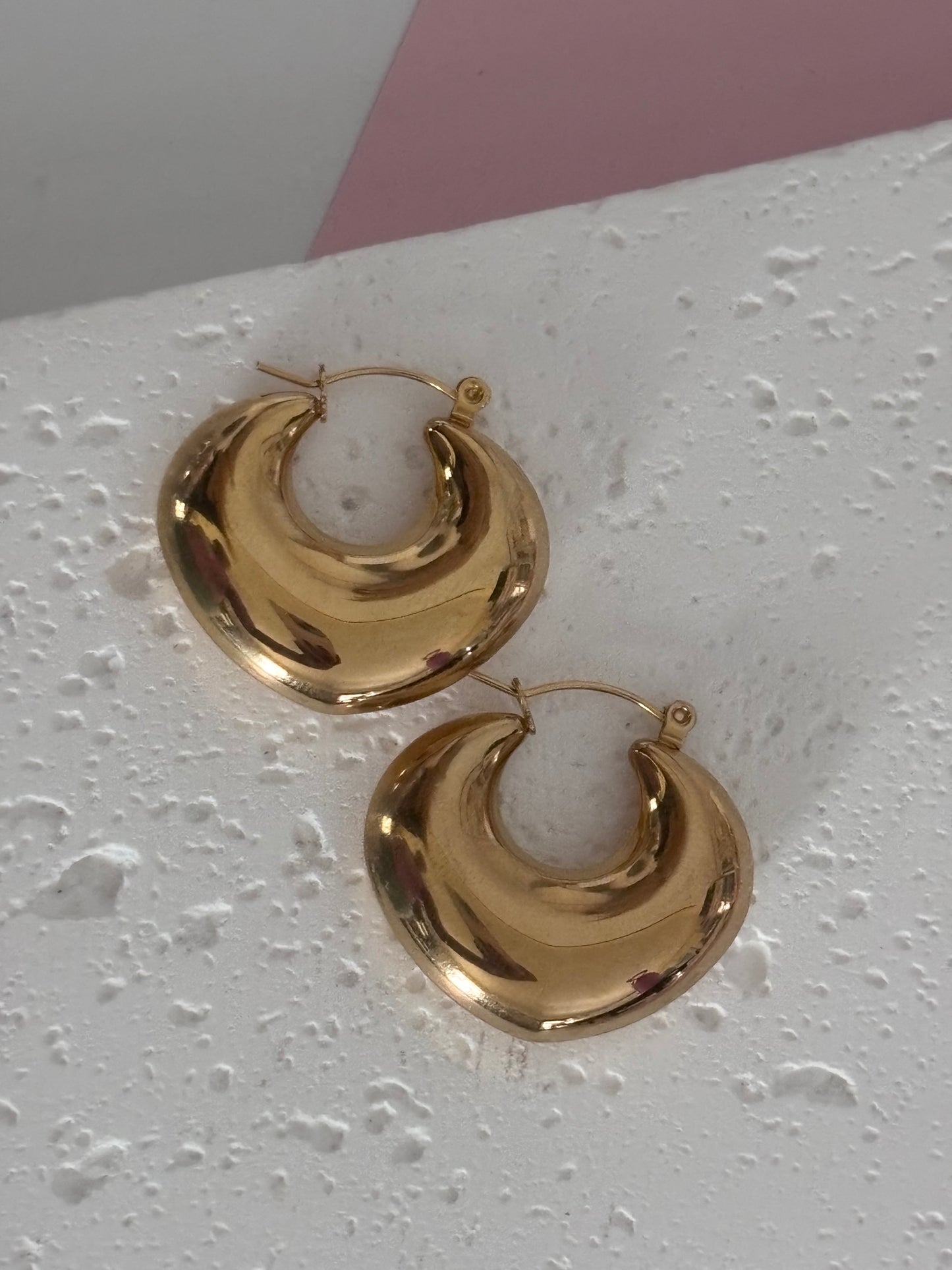 Aretes - Golden Glow Hoops ✨