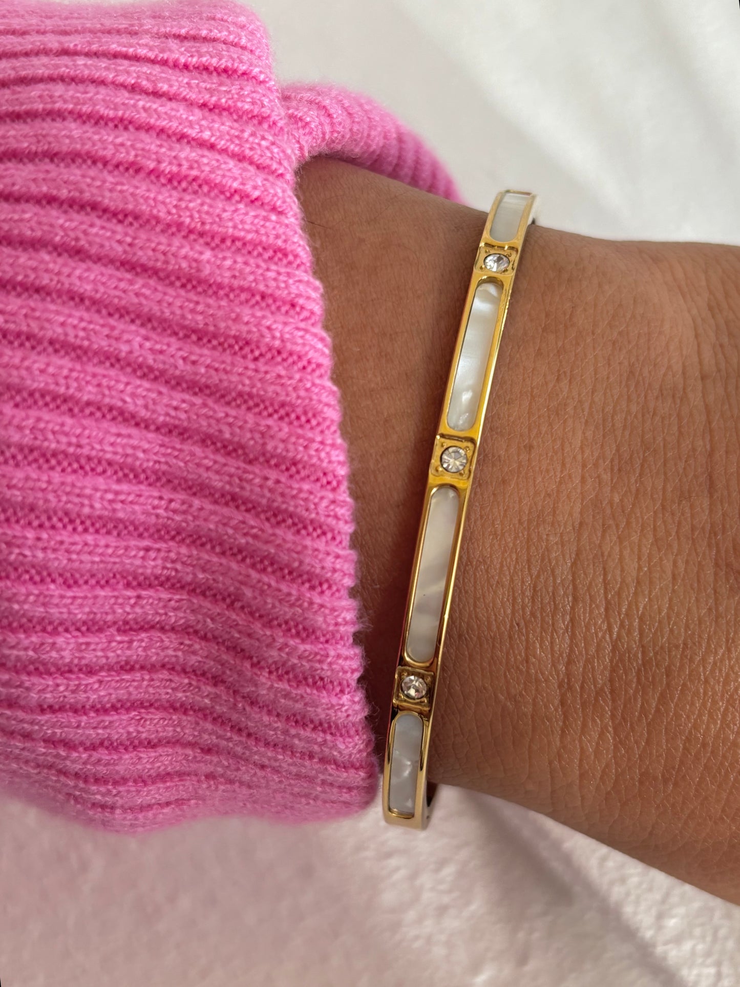 Altiva – Brazalete / Acero Inoxidable 304 / Baño en Oro 18K