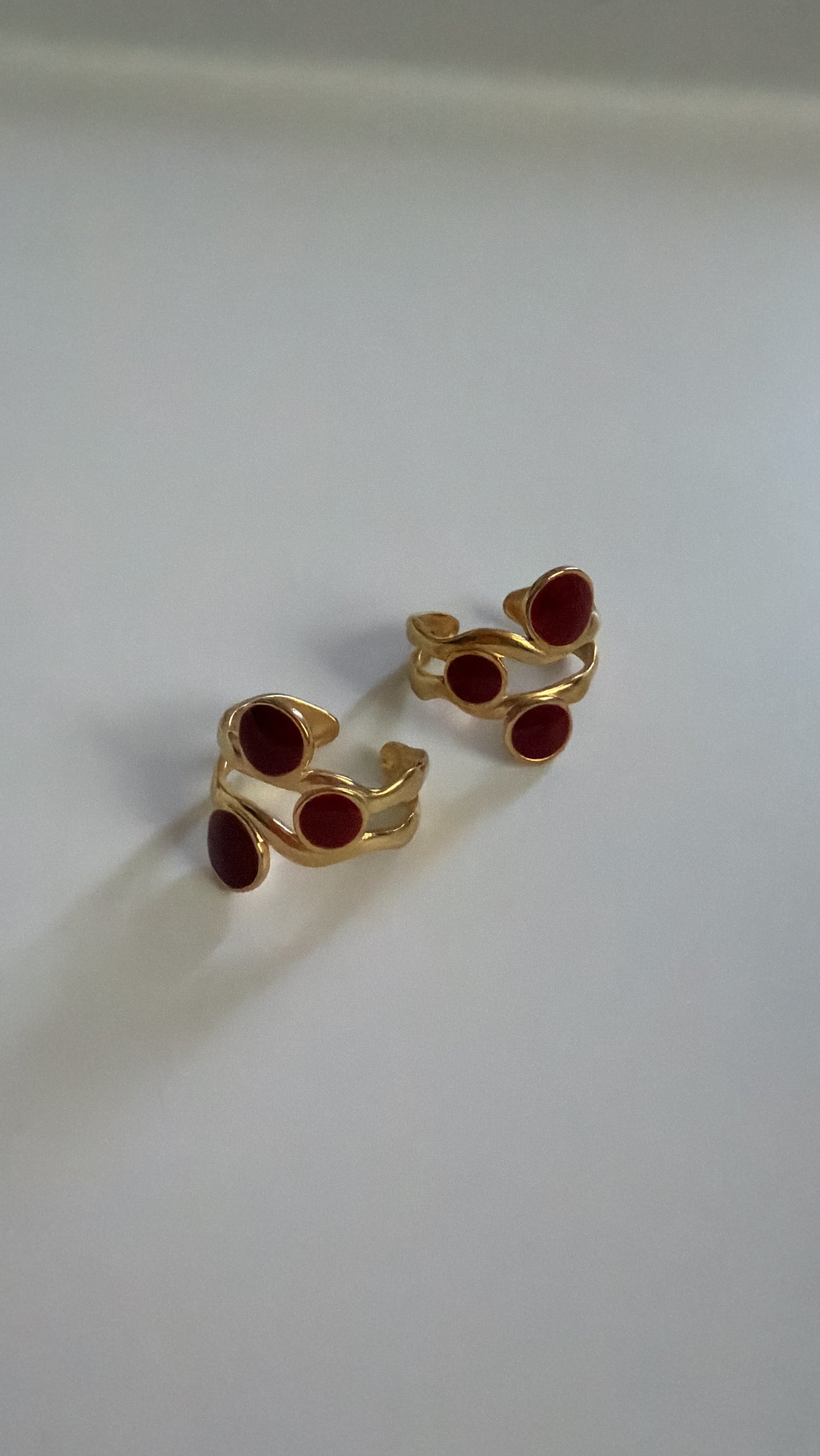 Anillo Scarlet Elegance