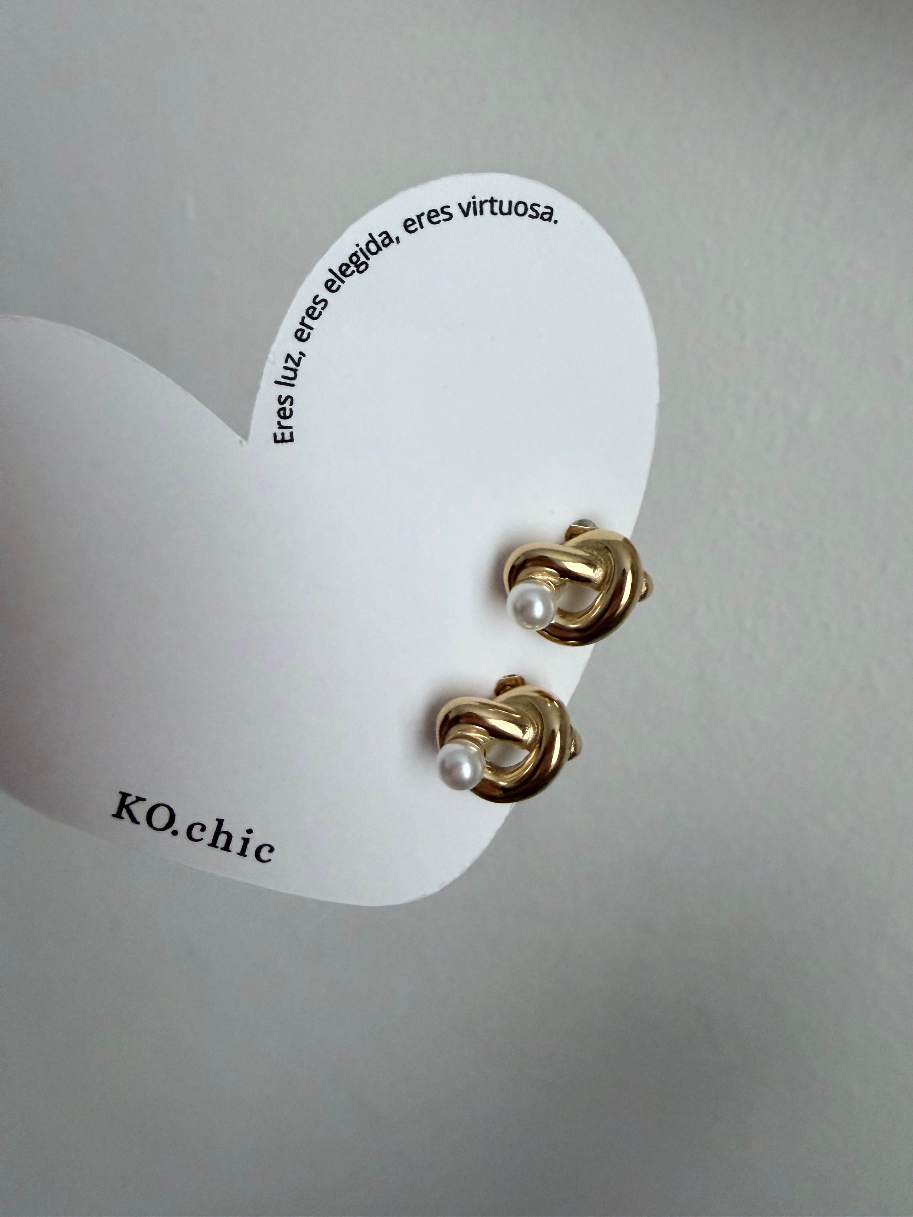 Aretes Nudo Perla