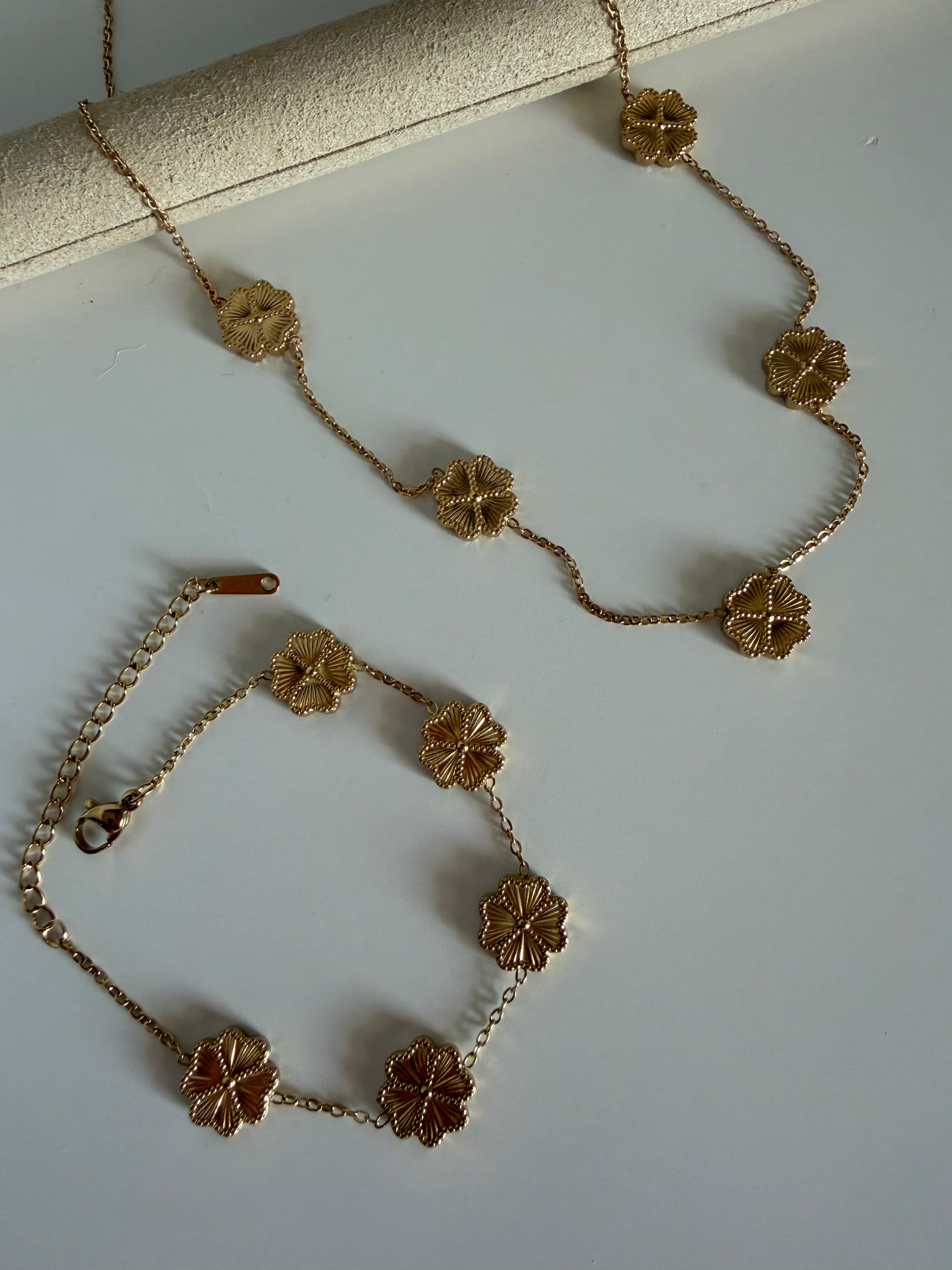 Set Golden Bloom