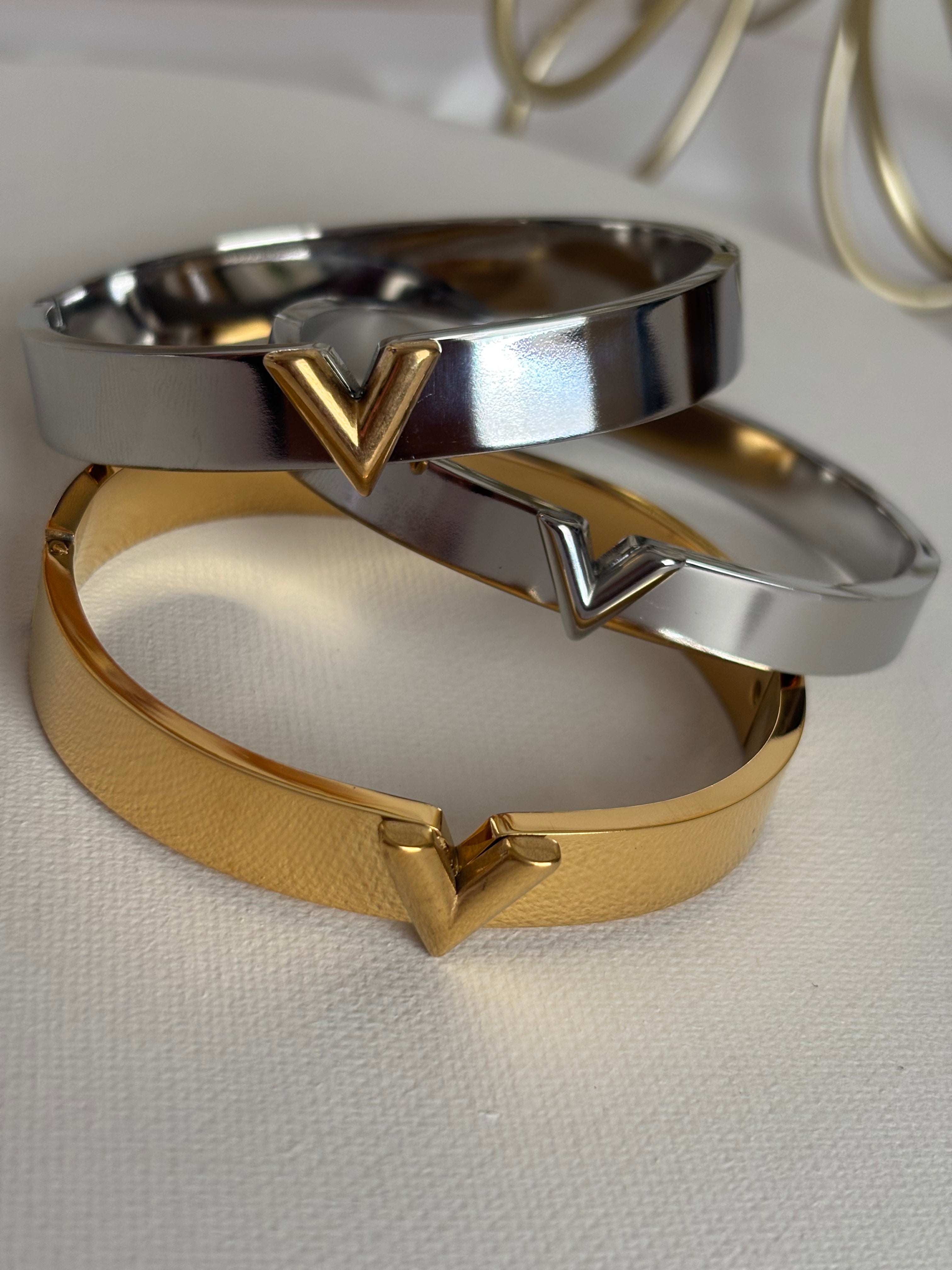 Nova brazalete