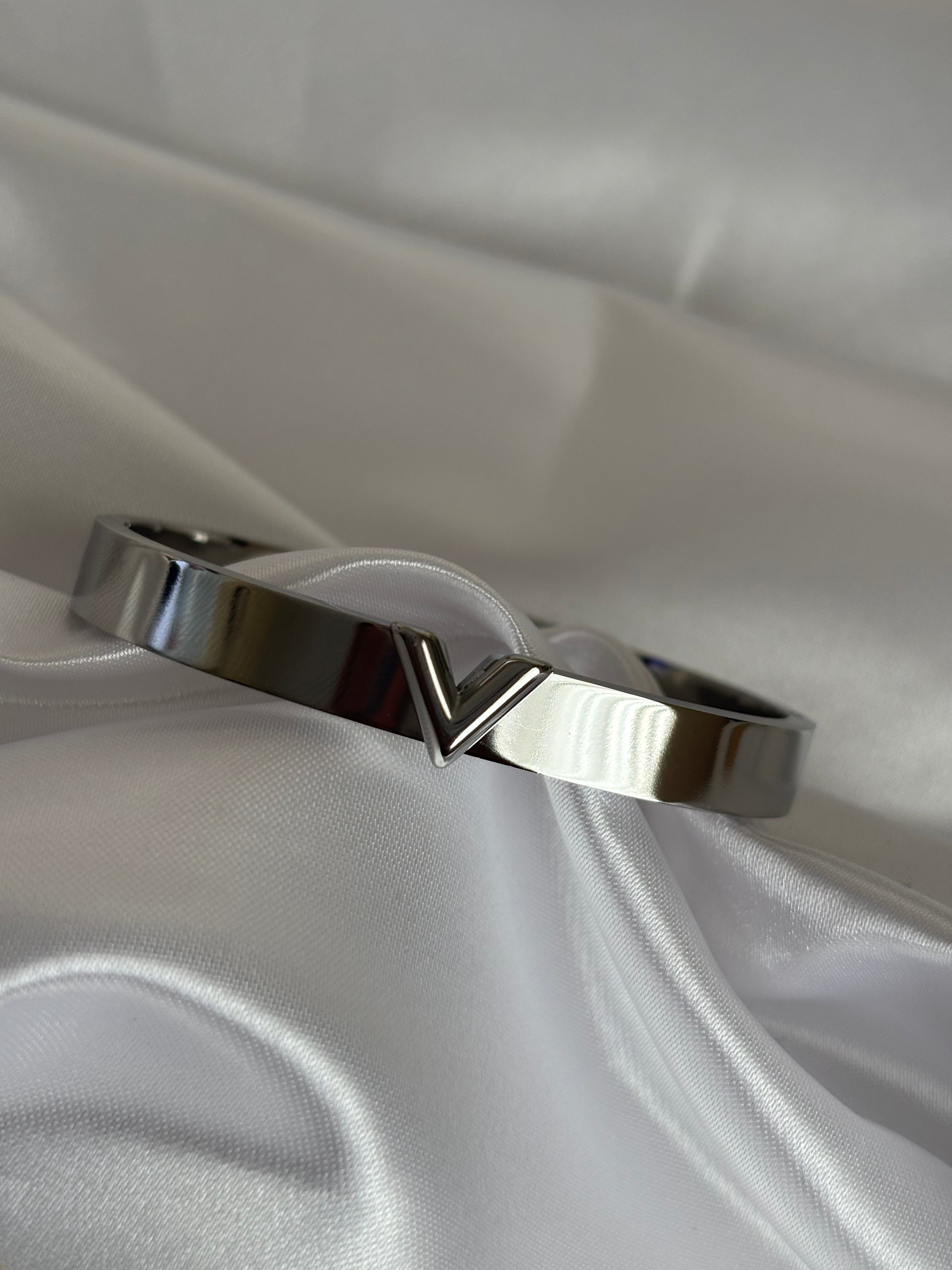 Nova brazalete