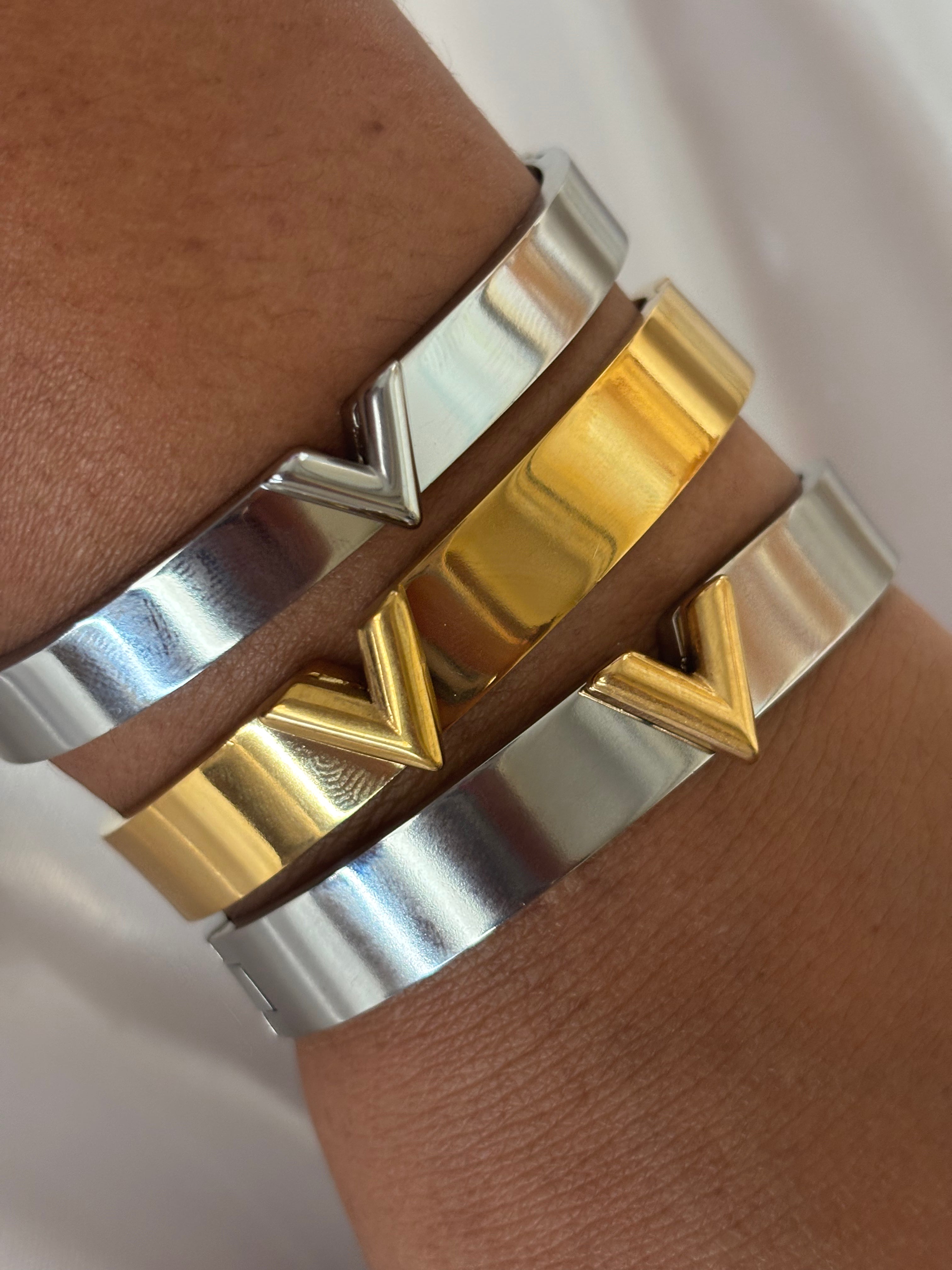 Nova brazalete