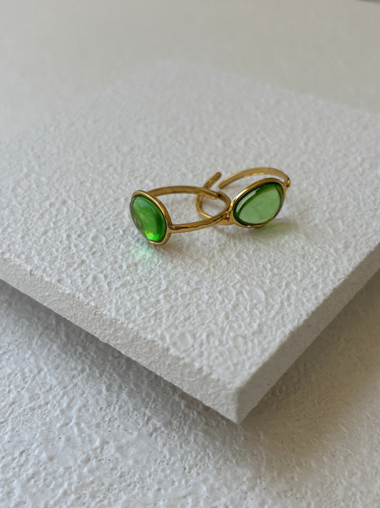 💚 Esmeralda – Sortija
(acero inoxidable 304, baño en oro 18K)