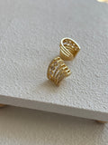 Lúmina – Ear Cuff / Acero Titanium / Baño en Oro 18K