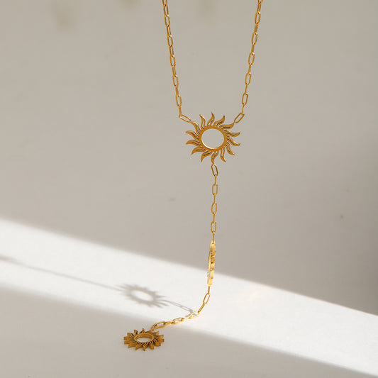 Trisolar-Collar Largo / Acero Inoxidable 304 / Baño en Oro 18K